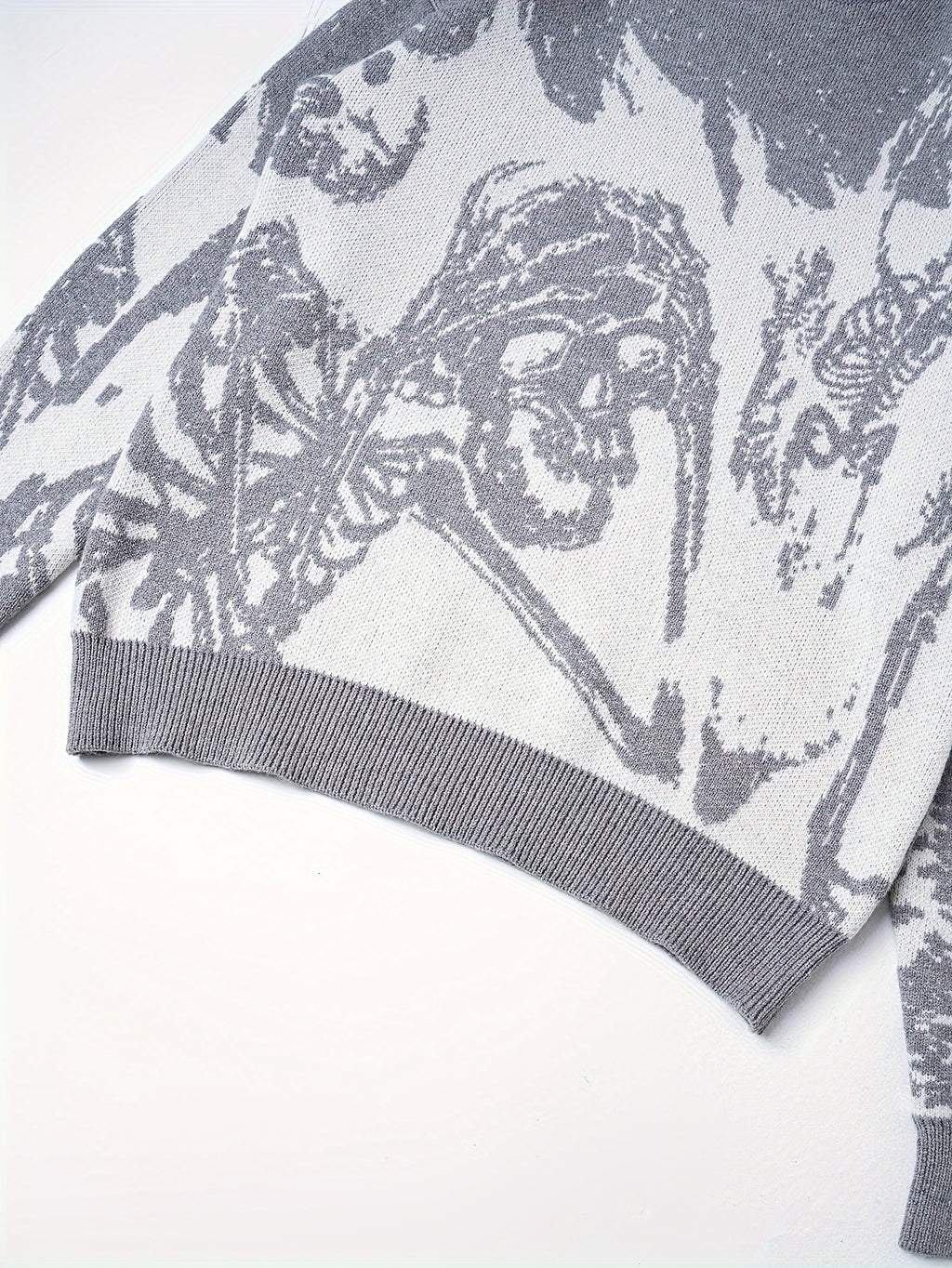 TeeShop "War On Skelt" Knit